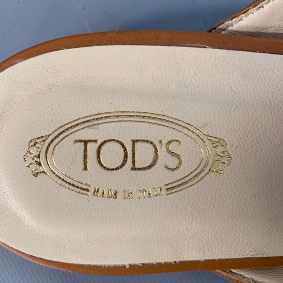 TOD'S Size 11 Tan Multi Color Canvas Abstract Chain Buckle Slip On Flats - Picture 7 of 8